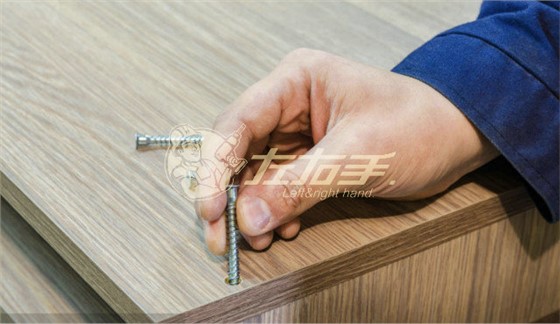 平開門的衣柜門安裝方法該怎么做？