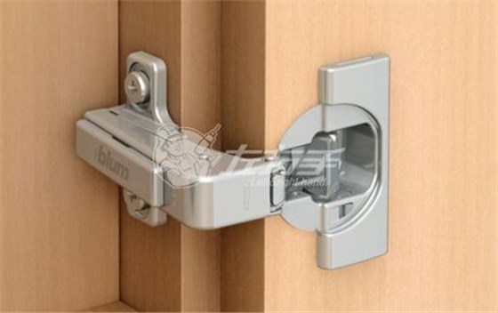 如何調(diào)整柜門(mén)鉸鏈圖解 如何調(diào)整柜門(mén)鉸鏈圖解