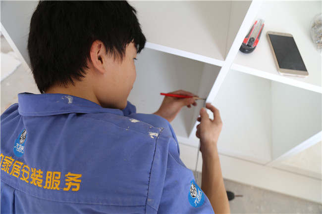 家具修補七招：教你如何修復(fù)漆面