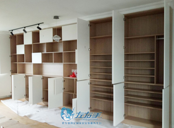 平開門衣柜怎么安裝？