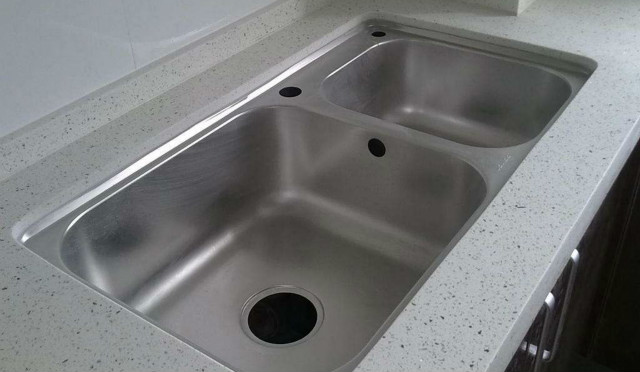 櫥柜臺下盆安裝教程，櫥柜臺下盆怎么安裝才牢固