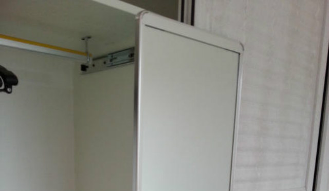 衣柜旋轉(zhuǎn)鏡子安裝方法有哪些步驟，需要做什么流程