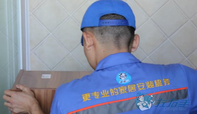 定制衣柜安裝公司哪個(gè)好，定制衣柜安裝公司推薦