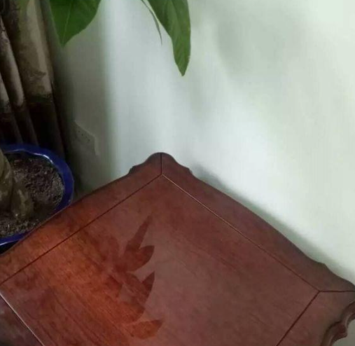 專業(yè)貼膜技巧：現(xiàn)在家具維修行業(yè)，家具貼膜市場前景如何？