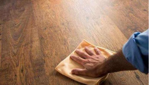 復(fù)合實(shí)木地板保養(yǎng)：家中木地板要好看也要干凈 清潔保養(yǎng)怎么做呢？