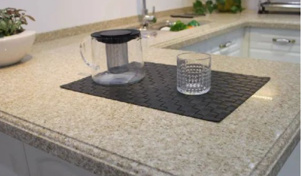 石英石臺面十大品牌;定制櫥柜如何選擇石英石臺面？