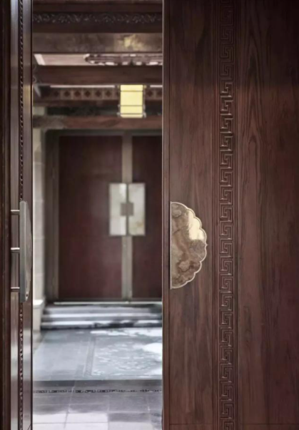 時尚中國風設計師：一樣的中國風木門，不一樣的新中式情懷