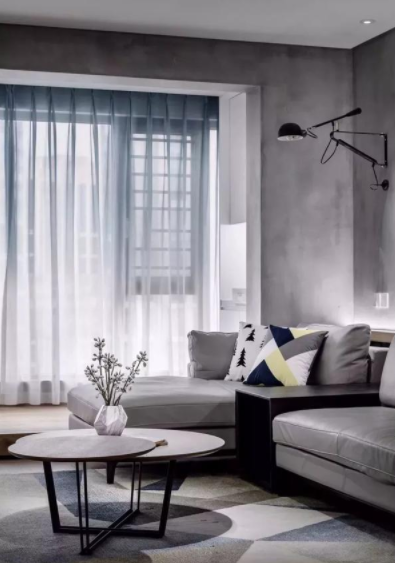 窗簾模型制作;家里的窗簾應(yīng)該做成落地簾？