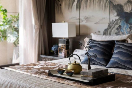 新中式別墅設(shè)計怎么搭配窗簾色彩？