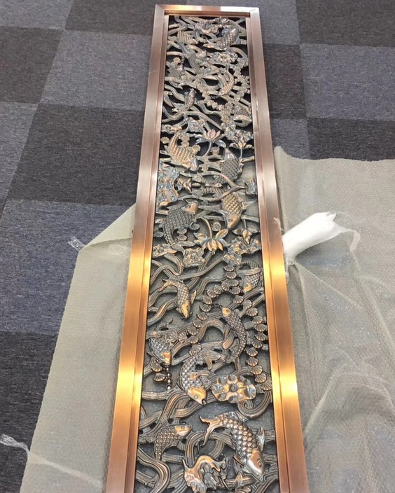 室內(nèi)不銹鋼屏風(fēng)隔斷：不銹鋼屏風(fēng)定做怎么選購(gòu)比較好 不銹鋼屏風(fēng)的功能是什么