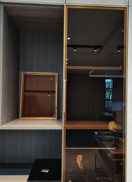 整體簡易衣柜設(shè)計(jì)，衣柜玻璃移門如何選購？