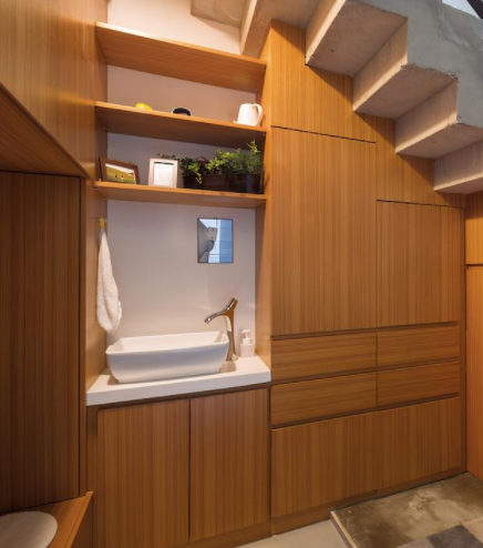 【玄關(guān)設(shè)計(jì)效果圖】玄關(guān)不僅要裝柜子，設(shè)計(jì)個(gè)洗漱臺(tái)也同樣重要，很實(shí)用