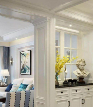 原木定制護(hù)墻板：全屋的護(hù)墻板和柜子，也就定制的帶窗玄關(guān)柜沒白花錢！