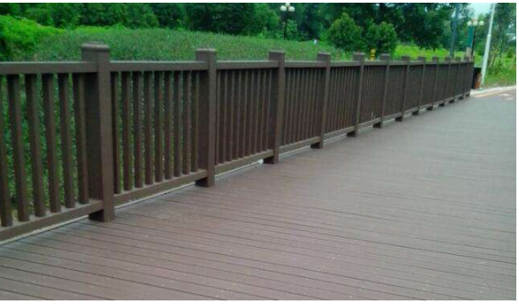 【強化復(fù)合木地板】生態(tài)地板和強化地板有什么區(qū)別？